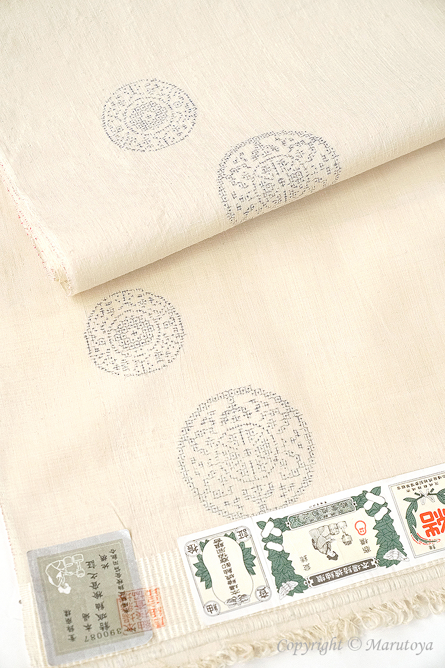 本場結城紬　大丸誂　ほぼ未使用 本場結城紬：『華紋模様』 – 創作着物と帯の専門店 Marutoya