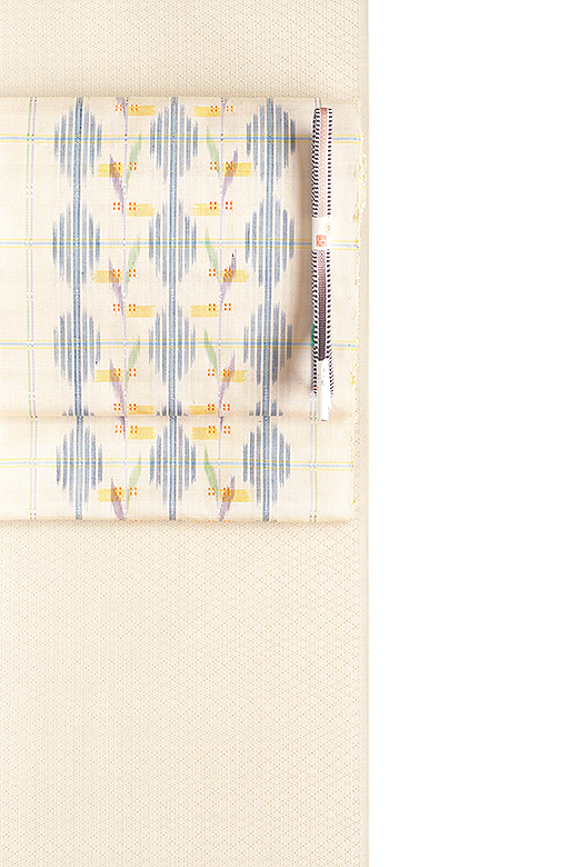 山口良子 制作：首里花織『桜染め』