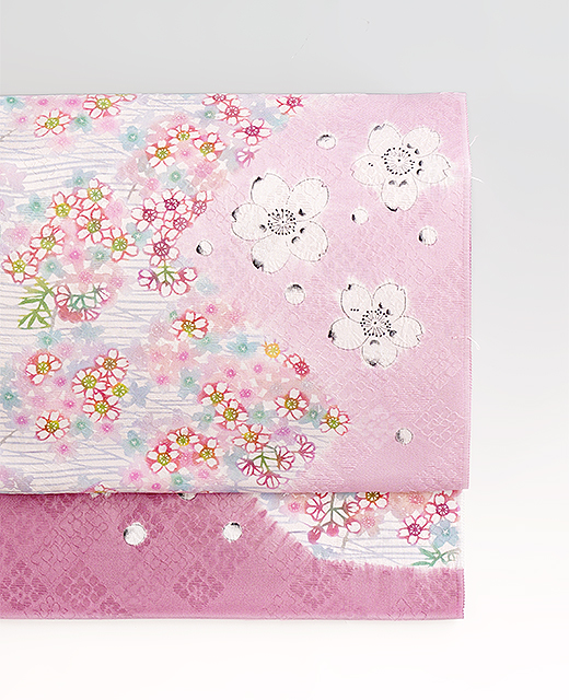 岩井香楠子 制作：型絵染め九寸名古屋帯『春爛漫』